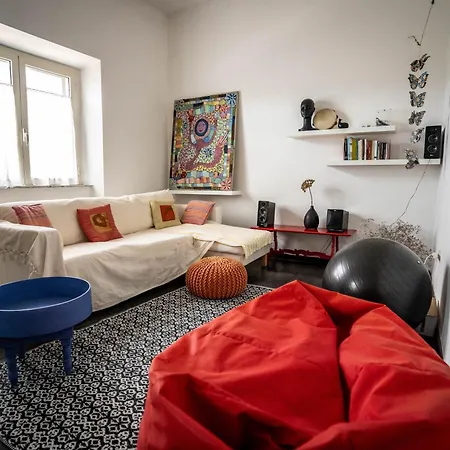 Apartment 15 Minutes Walk To The - Casa Oikia *