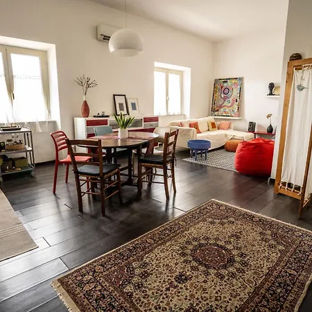 Apartment 15 Minutes Walk To The - Casa Oikia